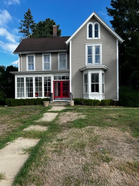 Red Door Realty | 34 N Main St, Marlboro, NJ 07746, USA | Phone: (732) 970-8733