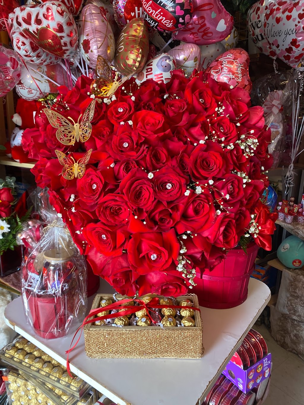 Giftven Flowers | 21124 CA-46 Suite C, Lost Hills, CA 93249, USA | Phone: (661) 240-8469