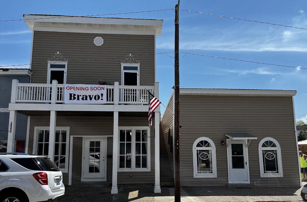 Bravo & Bourbon | 121 Main St, Augusta, KY 41002, USA | Phone: (606) 756-7901
