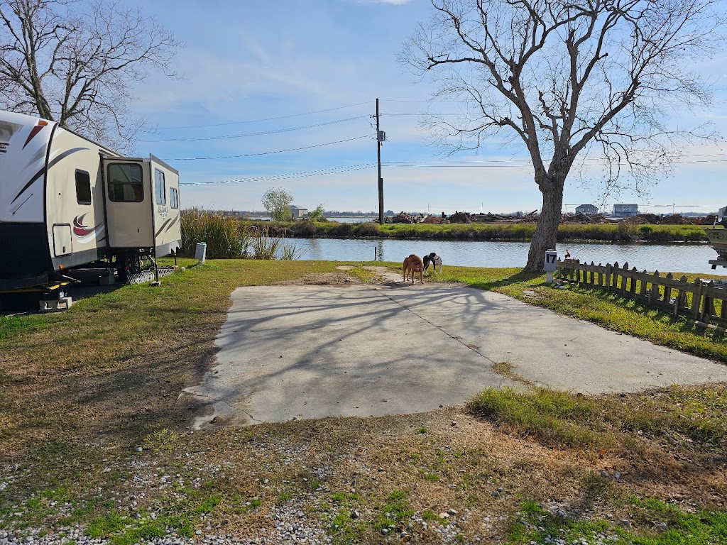 Vanacor’s RV Campground & Apartments | 4258 US-90, Des Allemands, LA 70030, USA | Phone: (504) 909-9090