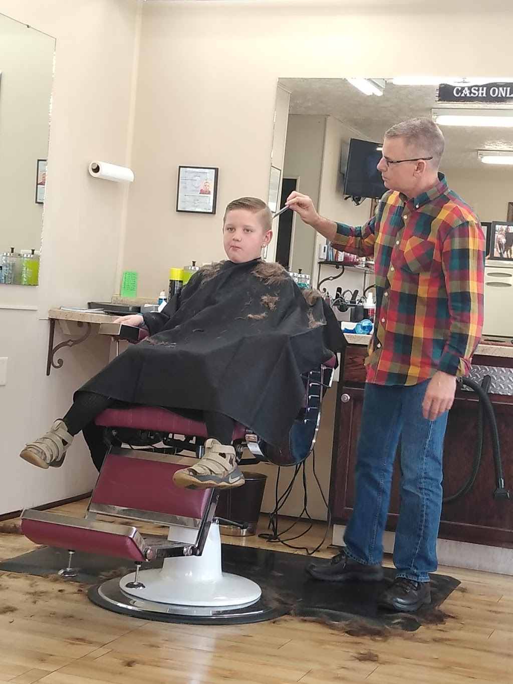 City Barber Shop and Shave Parlor. | 299 W 2nd St A, Xenia, OH 45385, USA | Phone: (937) 562-3434