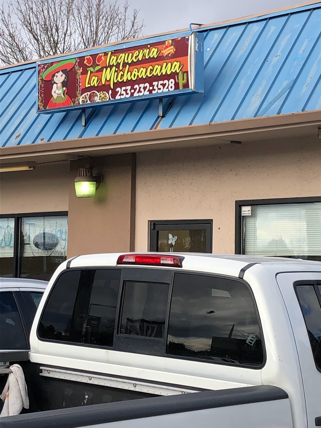 Taqueria la Michoacána | 1301 S 38th St, Tacoma, WA 98418, USA | Phone: (253) 232-3528