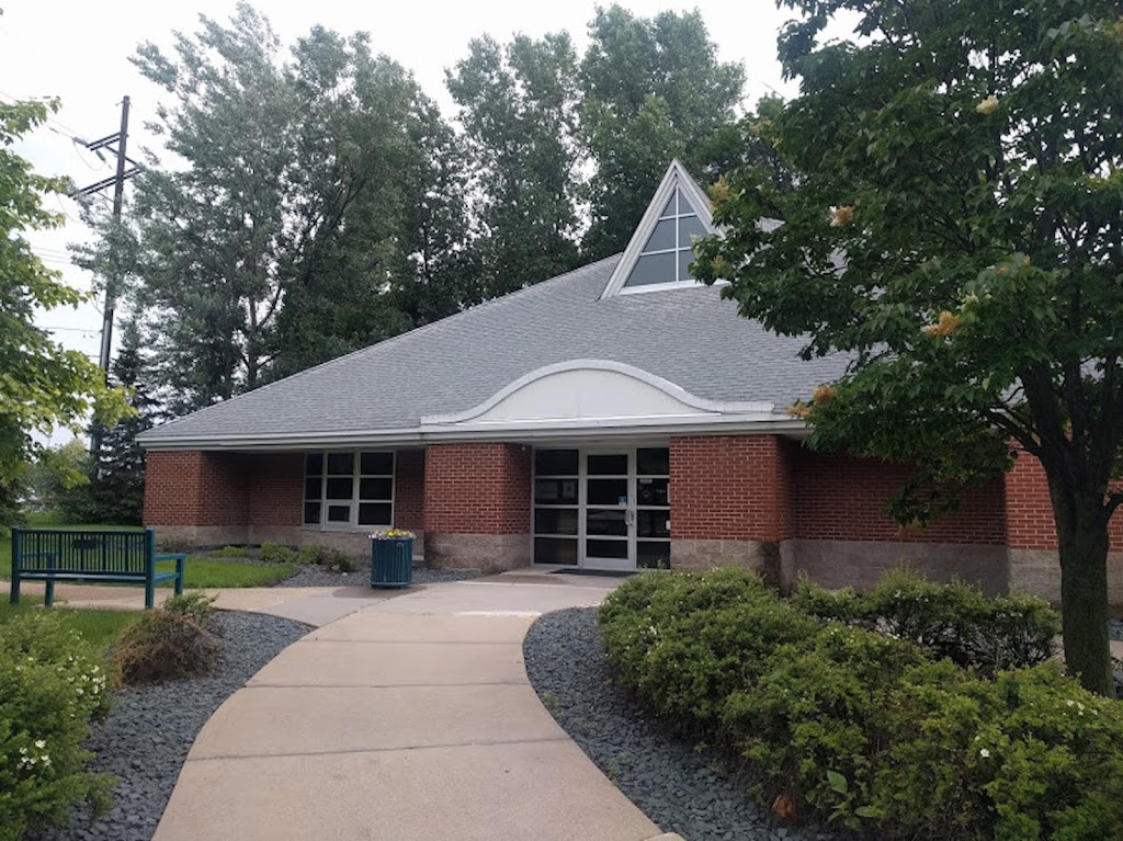 Minnetonka Library | 17524 Excelsior Blvd, Minnetonka, MN 55345 | Phone: (612) 543-5725