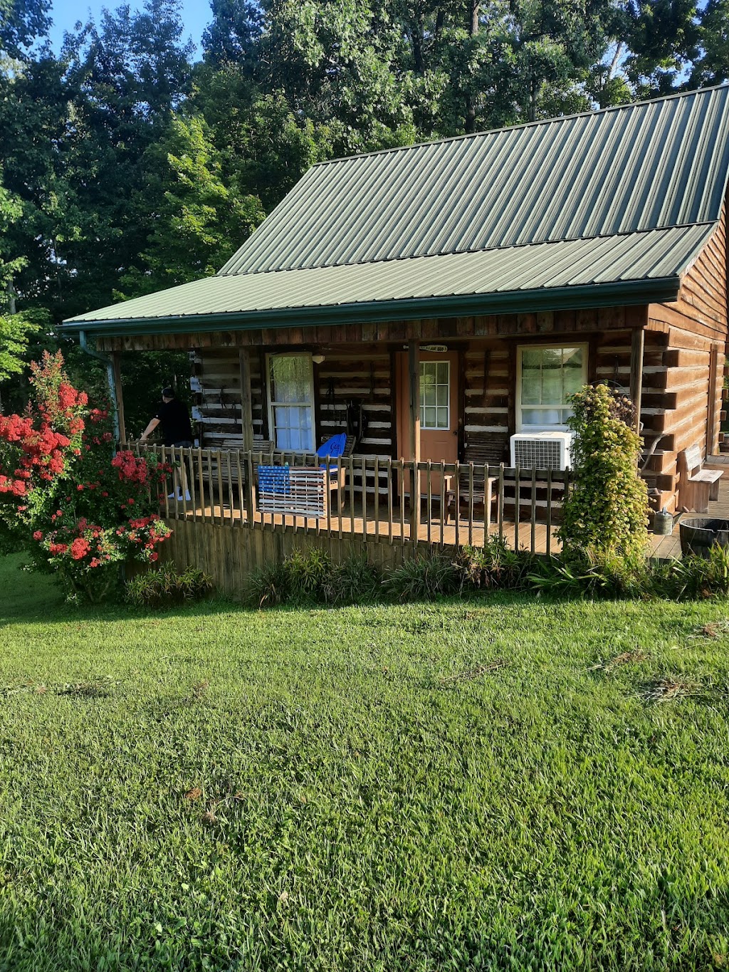 Cains Edgewood Cabins & Old | 9886 KY-89 north, McKee, KY 40447, USA | Phone: (606) 287-7534