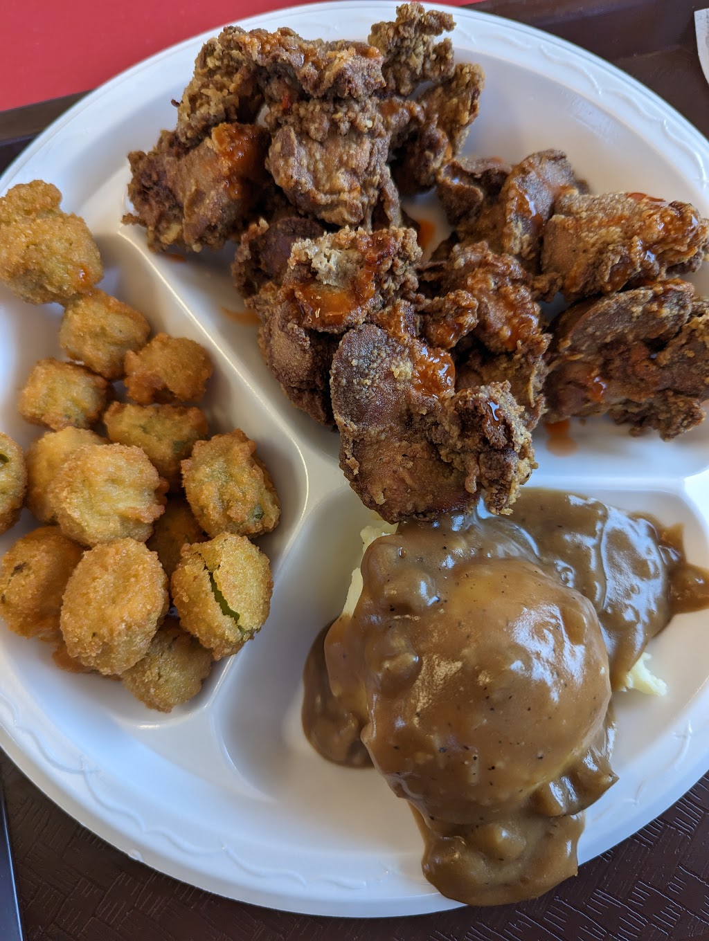 Dallas Famous Chicken n Biscuits | 1101 E Williams St, Apex, NC 27502, USA | Phone: (919) 362-0051