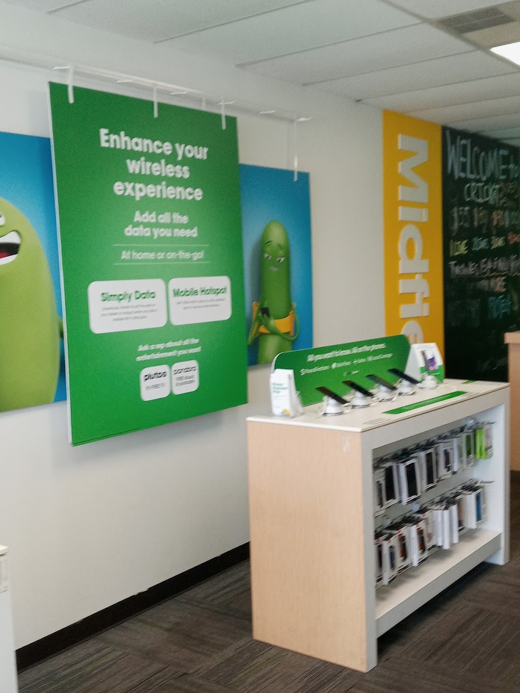 Cricket Wireless Authorized Retailer | 1433 Woodward Rd, Midfield, AL 35228, USA | Phone: (205) 925-0660