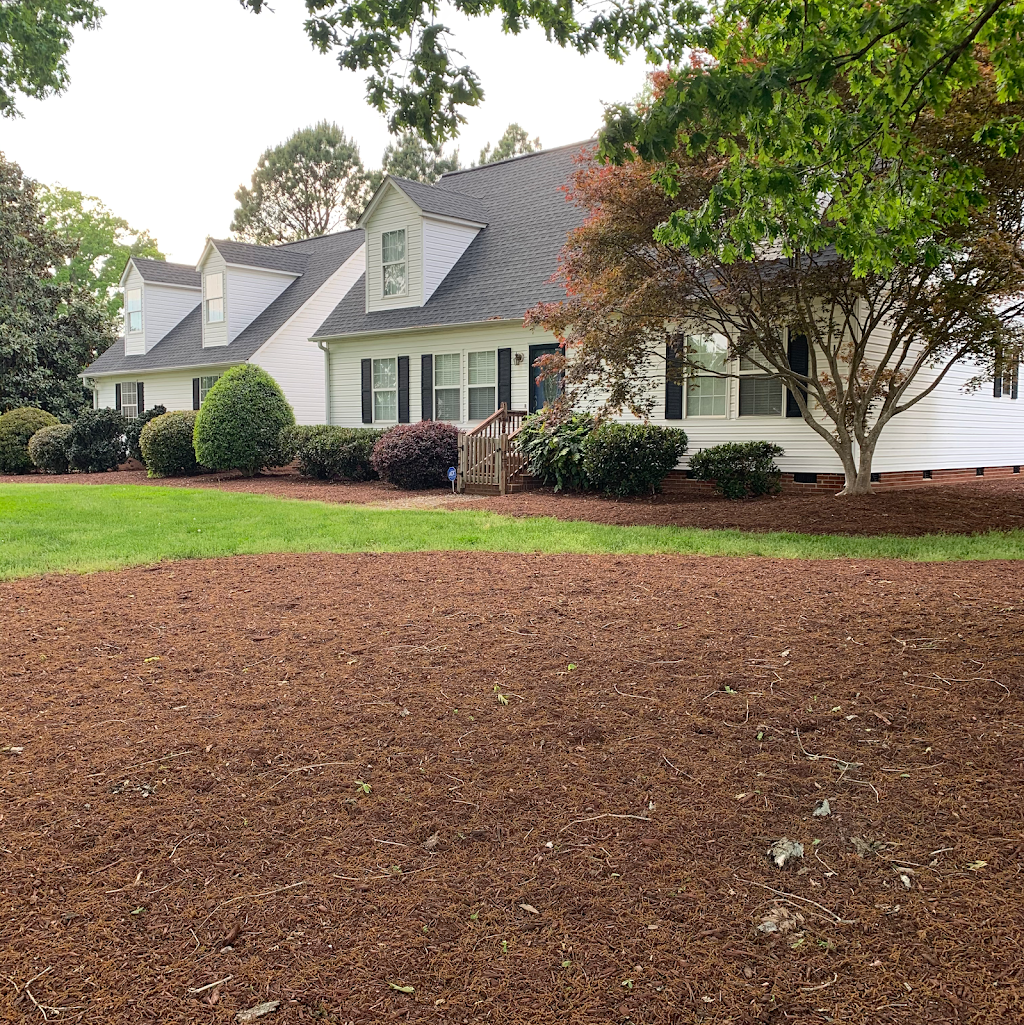 King Mulch | 2380 Sandy Cross Rd Suite 102, Burlington, NC 27217, USA | Phone: (336) 350-8262