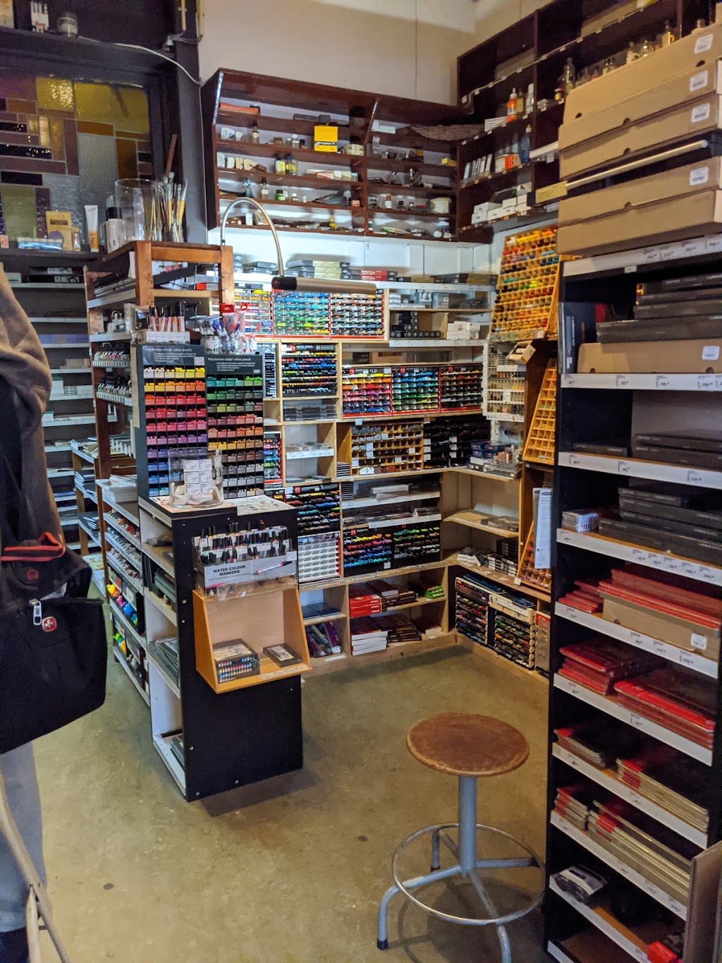 Van Beek Art Supplies | Stadhouderskade 63, 1072 AD Amsterdam, Netherlands | Phone: 020 662 1670