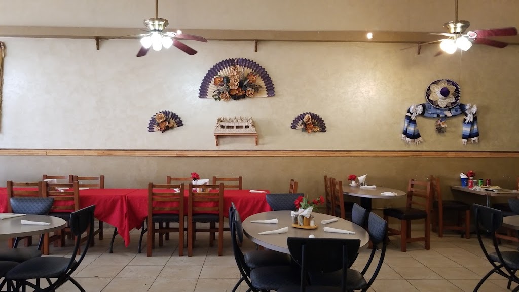 El Arbol | 107 E Main St, Wolfe City, TX 75496, USA | Phone: (903) 496-2323