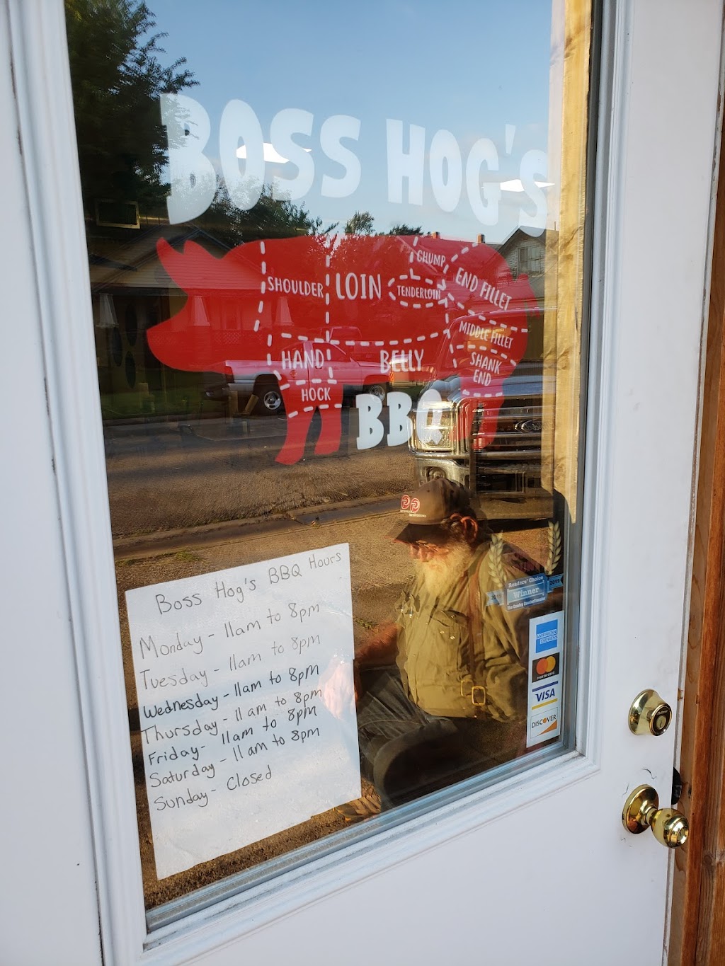Boss Hogs BBQ | 314 W 8th Ave, Winfield, KS 67156 | Phone: (620) 402-2972