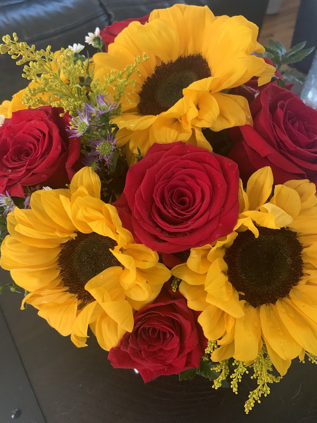 East Meadow Florist | 577 E Meadow Ave, East Meadow, NY 11554, USA | Phone: (516) 794-0020