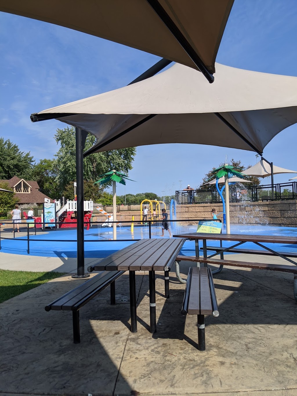 Round Lake Splash Pad | Eden Prairie, MN 55346, USA | Phone: (952) 949-8442