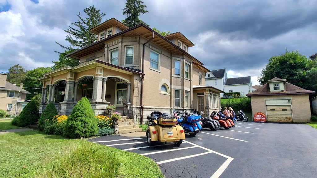 Tarry Here Bed & Breakfast | 141 Broad St, Salamanca, NY 14779, USA | Phone: (716) 945-3123