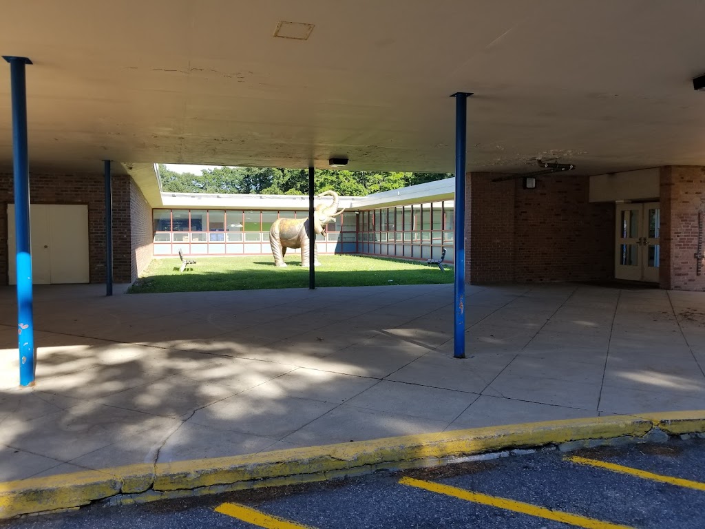 Newfield Elementary School | 345 Pepper Ridge Rd, Stamford, CT 06905, USA | Phone: (203) 977-4282