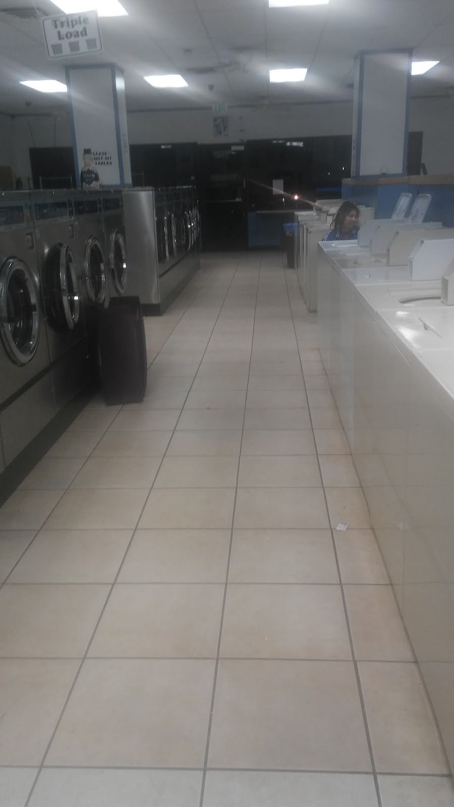 Clean Time Laundry | Photo 4 of 10 | Address: 290 E Hanford Armona Rd, Lemoore, CA 93245, USA | Phone: (559) 212-0363