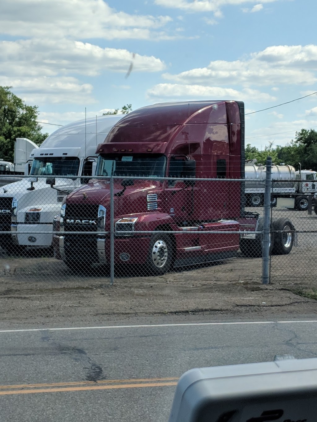 Brechbuhler Truck Sales LLC | 4216 Southway St SW, Canton, OH 44706, USA | Phone: (330) 477-8127