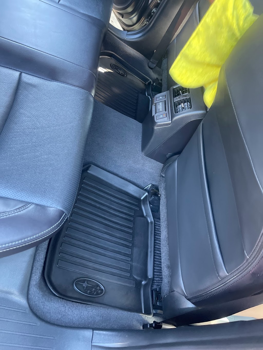 DFW MOBILE DETAILERS AND PRESSURE WASHERS | 5324 Manhassett Dr, Arlington, TX 76018, USA | Phone: (214) 809-2395