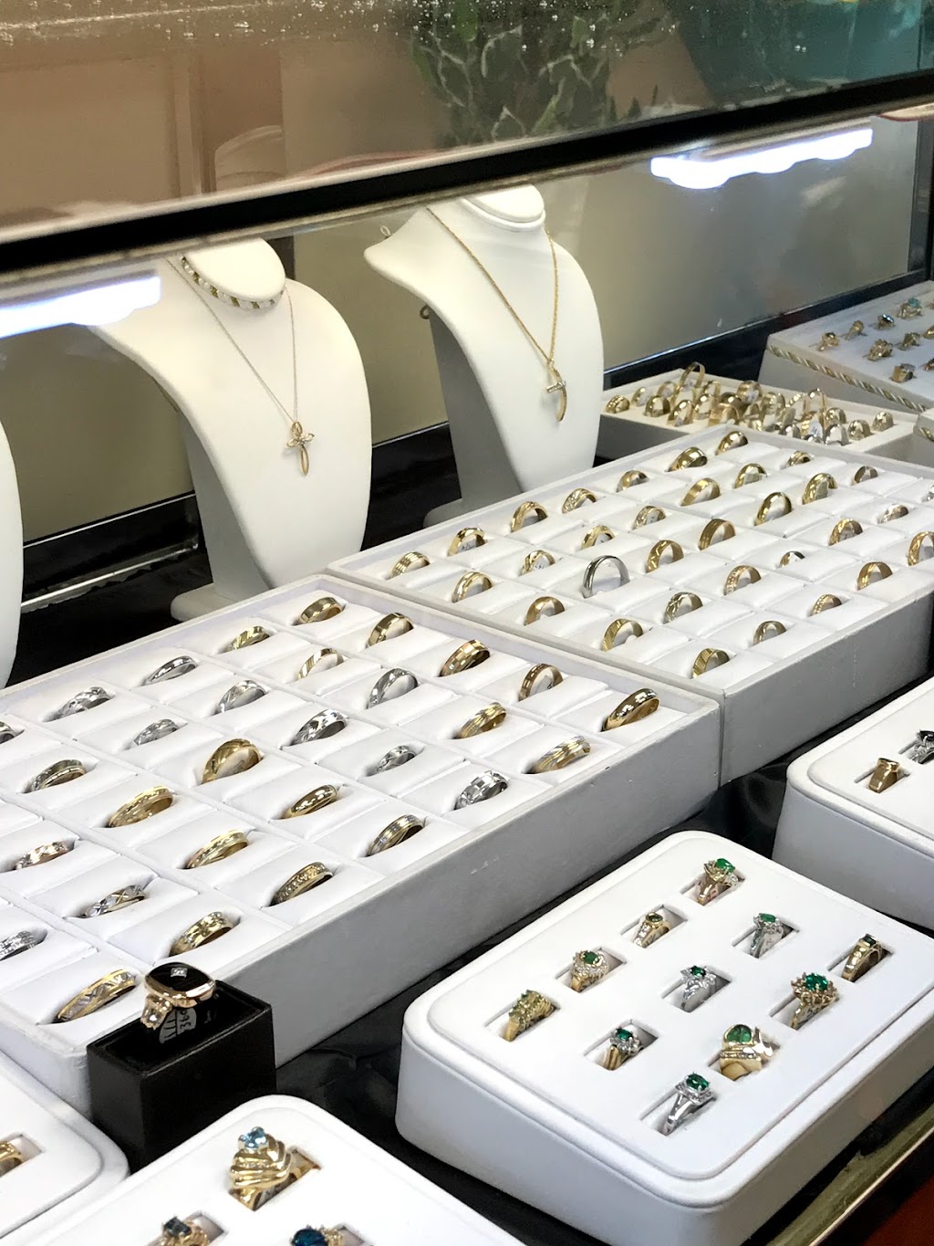 Gold Impressions Jewelry | 45460 Van Dyke Ave, Utica, MI 48317, USA | Phone: (586) 799-4179