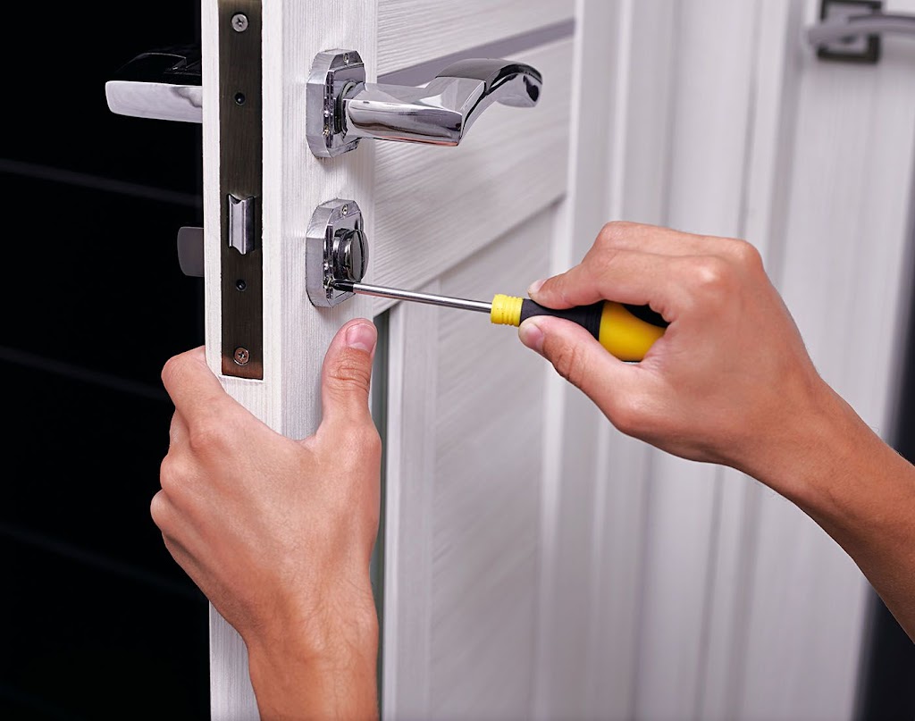 One Locksmith Muskego | S74 W17085, Janesville Rd, Muskego, WI 53150, USA | Phone: (262) 683-3143