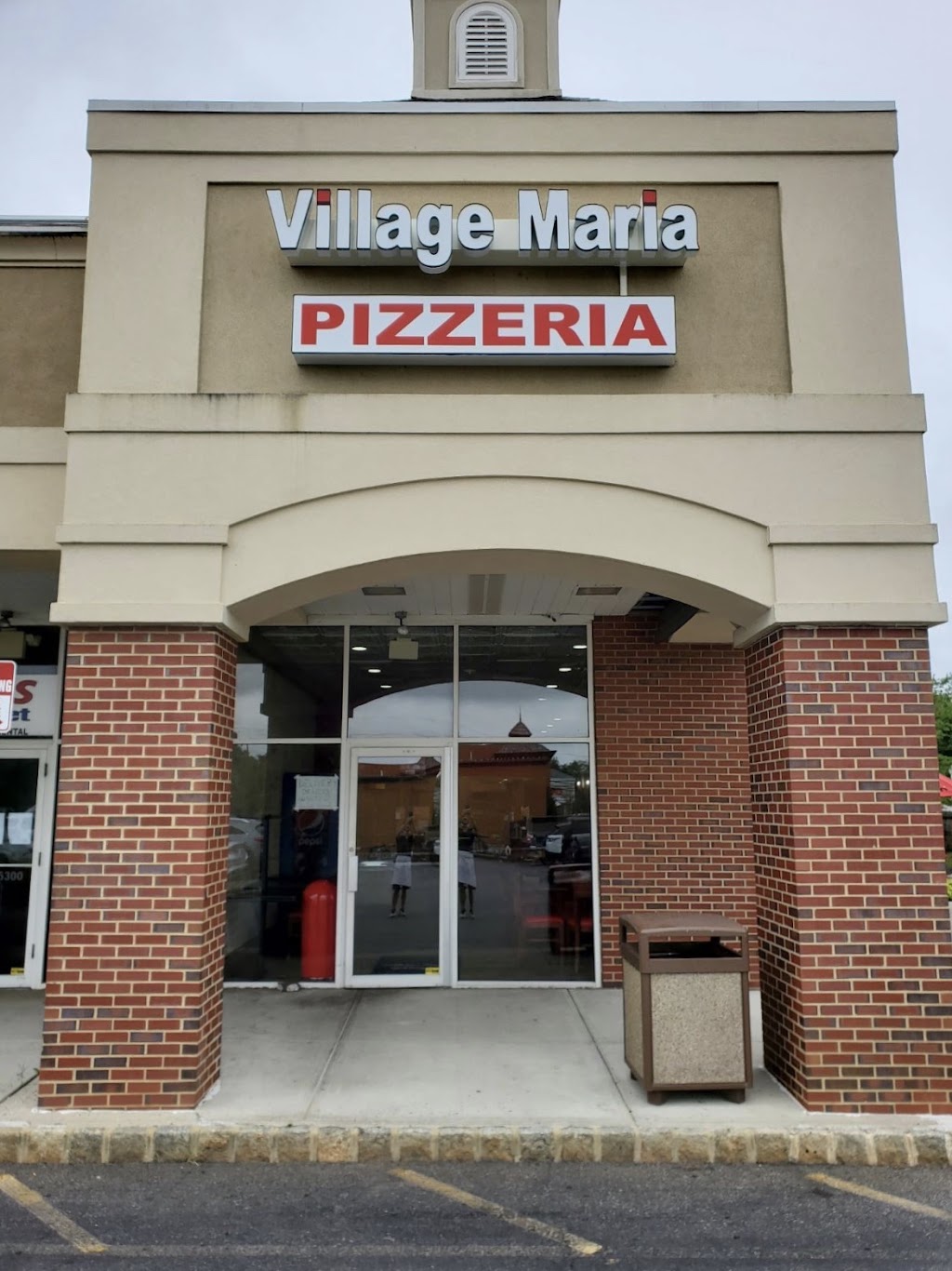 Village Maria Pizzeria | 81 S Main St, Marlboro, NJ 07746, USA | Phone: (732) 577-1677