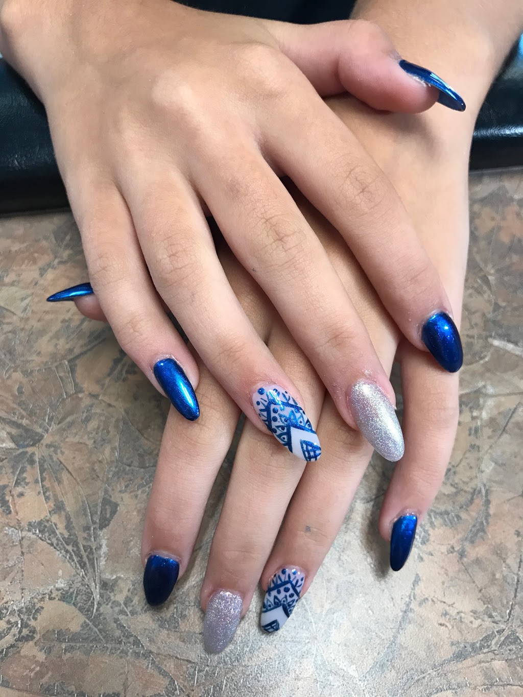 Pretty In Polish Salon and Spa | 30800 Lakeshore Blvd, Willowick, OH 44095, USA | Phone: (440) 223-0124