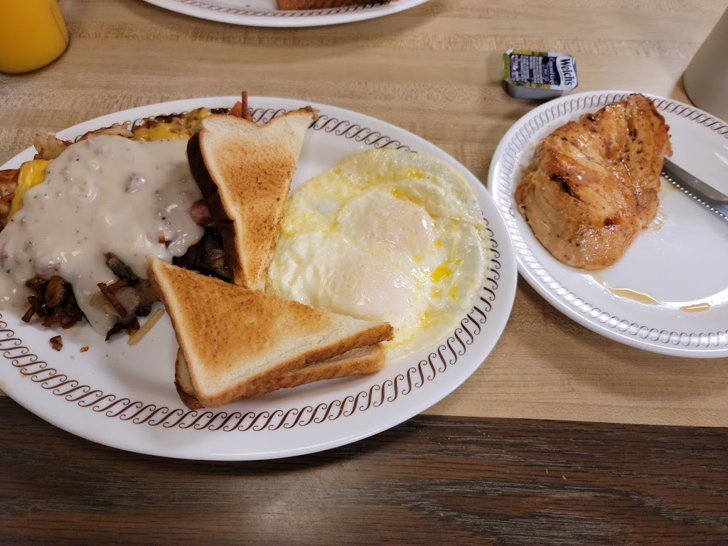 Waffle House | 2915 LAWRENCEVILLE, Suwanee, GA 30024, USA | Phone: (770) 271-3757