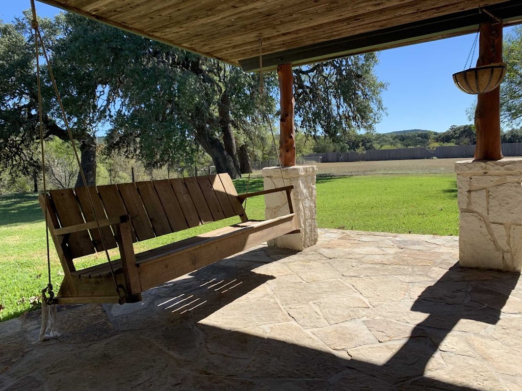 San Geronimo Creek Vacation Home | 14720 Haby Ln, Helotes, TX 78023, USA | Phone: (830) 850-9011