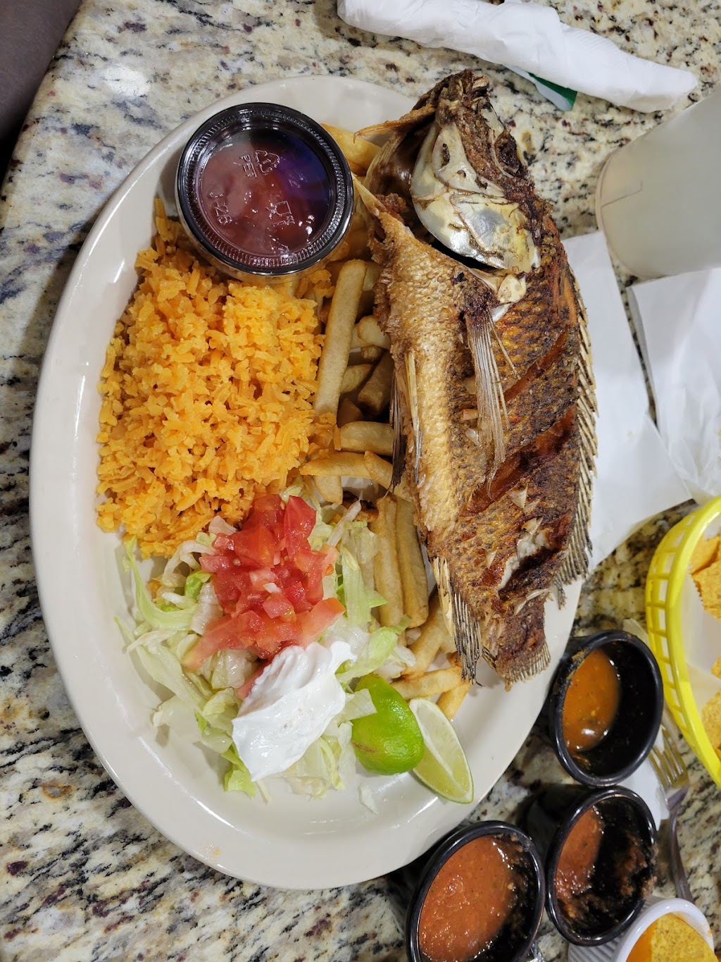 Taqueria Mexicano Grille Estilo Jalisco | 1840 N Main St, Cleburne, TX 76033 | Phone: (817) 774-2454