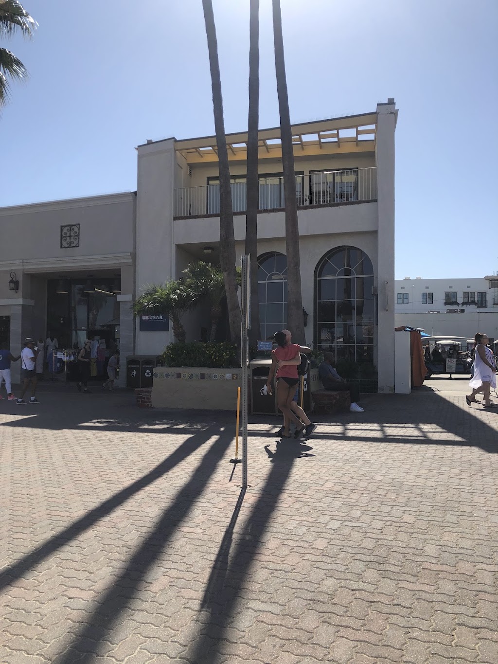 Catalina Art Gallery | 303 Crescent Ave, Avalon, CA 90704, USA | Phone: (310) 510-2788