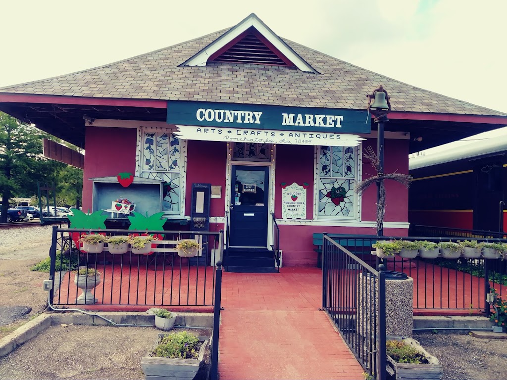 Ponchatoula Country Market | 10 E Pine St, Ponchatoula, LA 70454, USA | Phone: (985) 386-9580