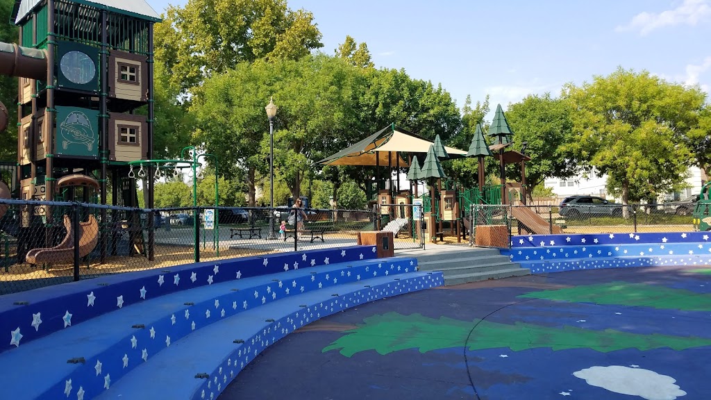 Creekside Park | 1010 Claremont Dr, Brentwood, CA 94513 | Phone: (925) 516-5444