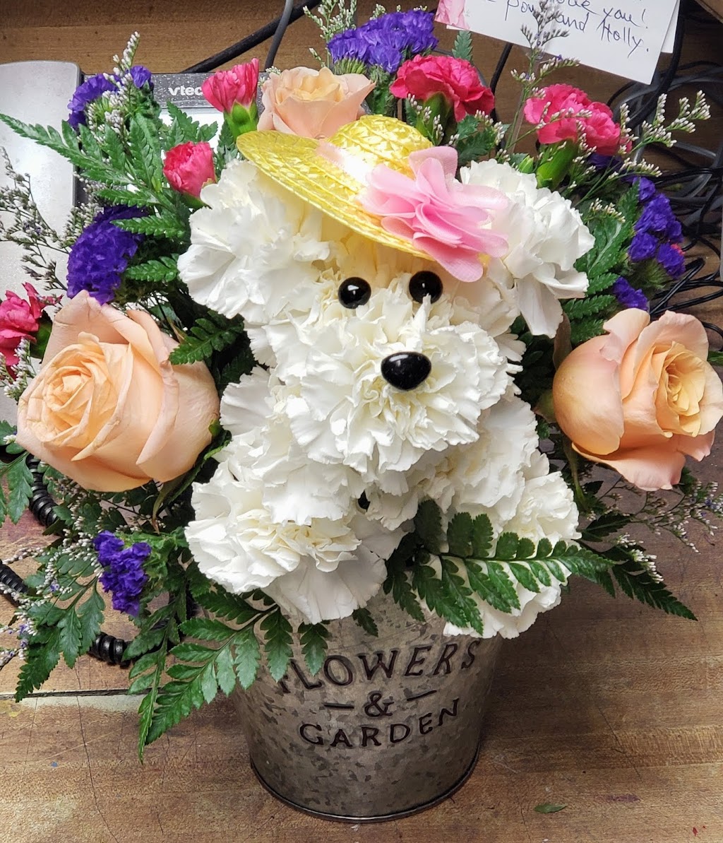 Dannys Flowers and Gifts - Livonia | 37132 Six Mile Rd, Livonia, MI 48152, USA | Phone: (734) 744-5044