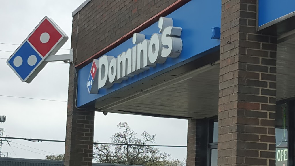 Dominos Pizza | 1838 S Cooper St, Arlington, TX 76013 | Phone: (817) 277-4444
