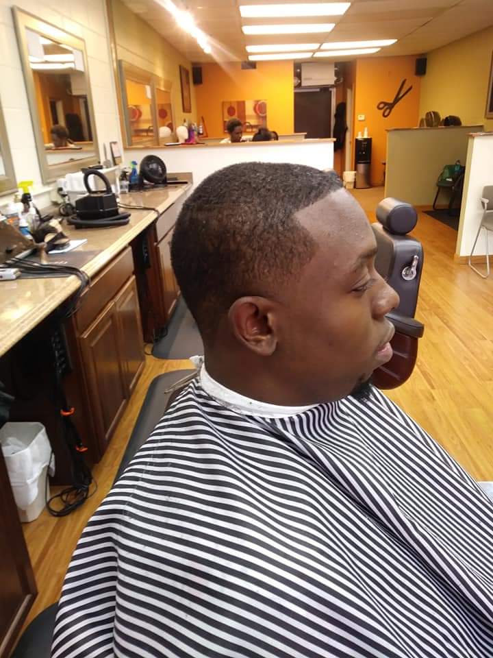 Essence Barber And Beauty | 69 S Squirrel Rd, Auburn Hills, MI 48326, USA | Phone: (248) 606-4563