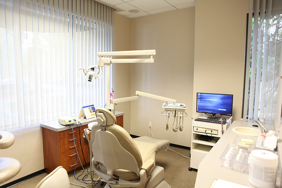 QH Dental - Leo Man DDS, FAGD | 6805 Quail Hill Pkwy, Irvine, CA 92603, USA | Phone: (949) 823-0006