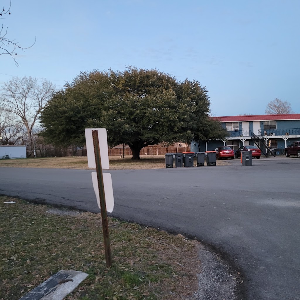 Anna Mobile Home Park | 1015 N Powell Pkwy, Anna, TX 75409 | Phone: (972) 924-2025