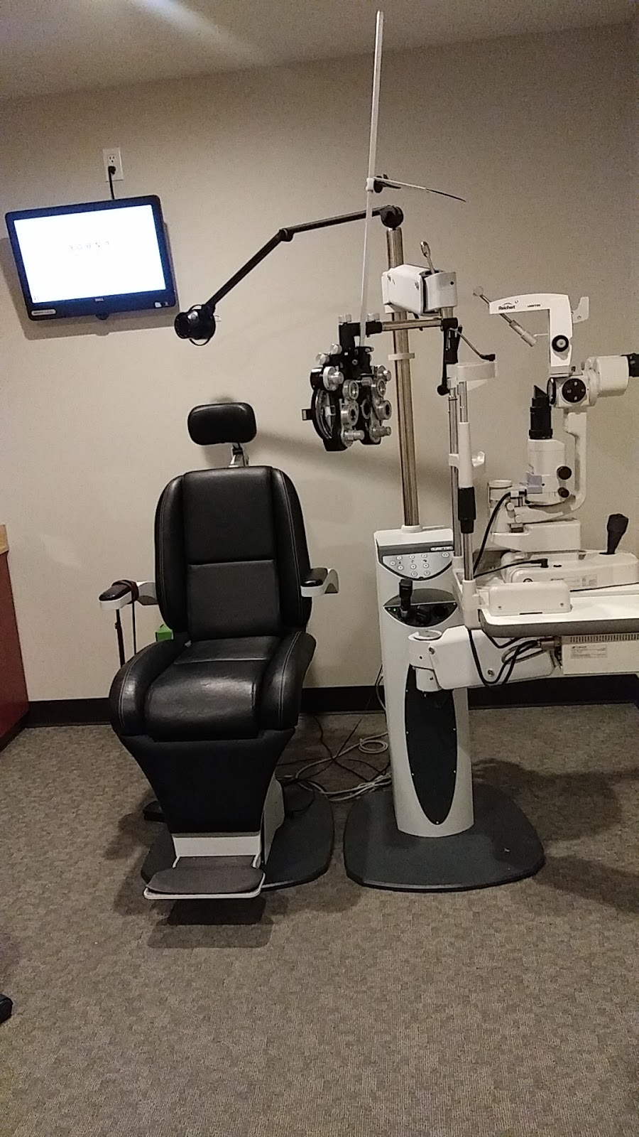 Michael Handy Optometrist | 100 S Harding Blvd, Roseville, CA 95678, USA | Phone: (916) 783-8109