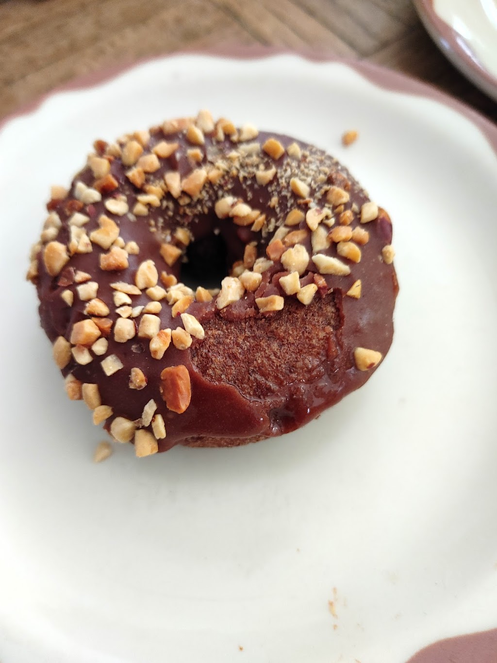 The Donut | 1615 S Gaffey St, San Pedro, CA 90731, USA | Phone: (310) 831-2123