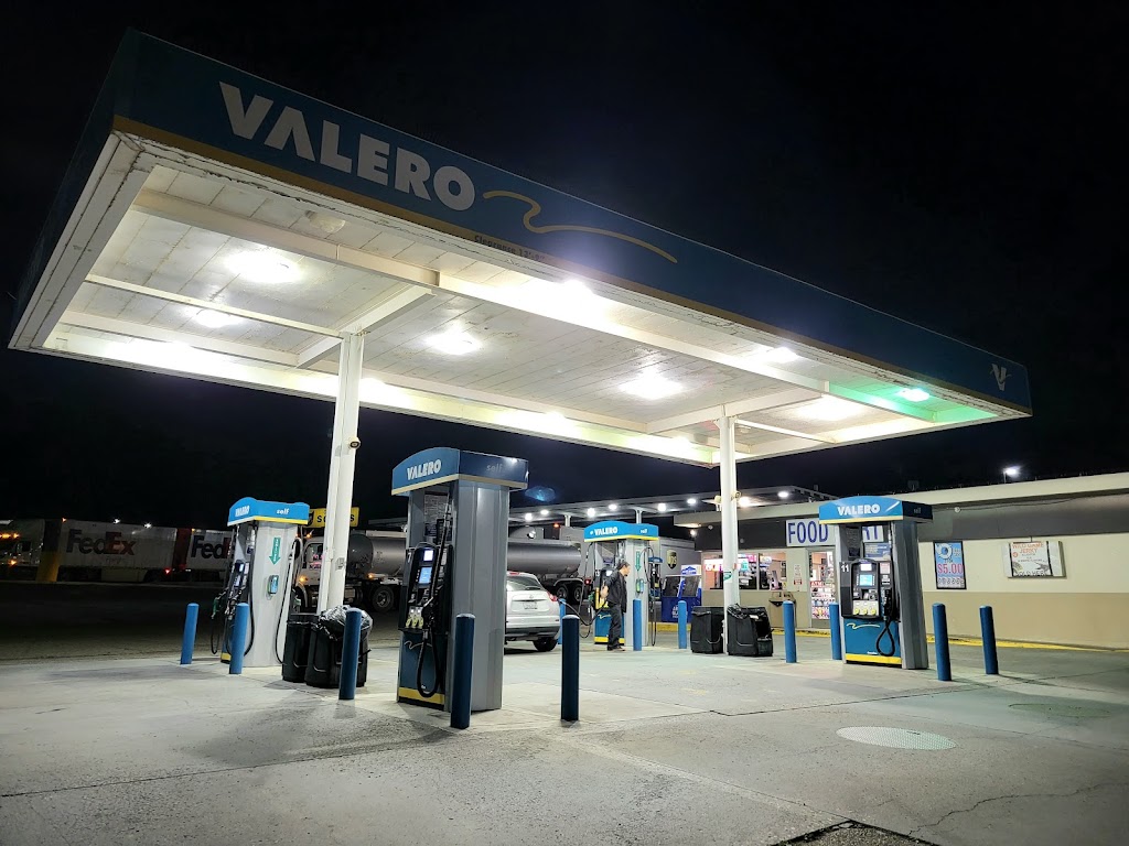 Valero - Kettleman City | 33190 Hubert Way, Kettleman City, CA 93239, USA | Phone: (559) 386-1306