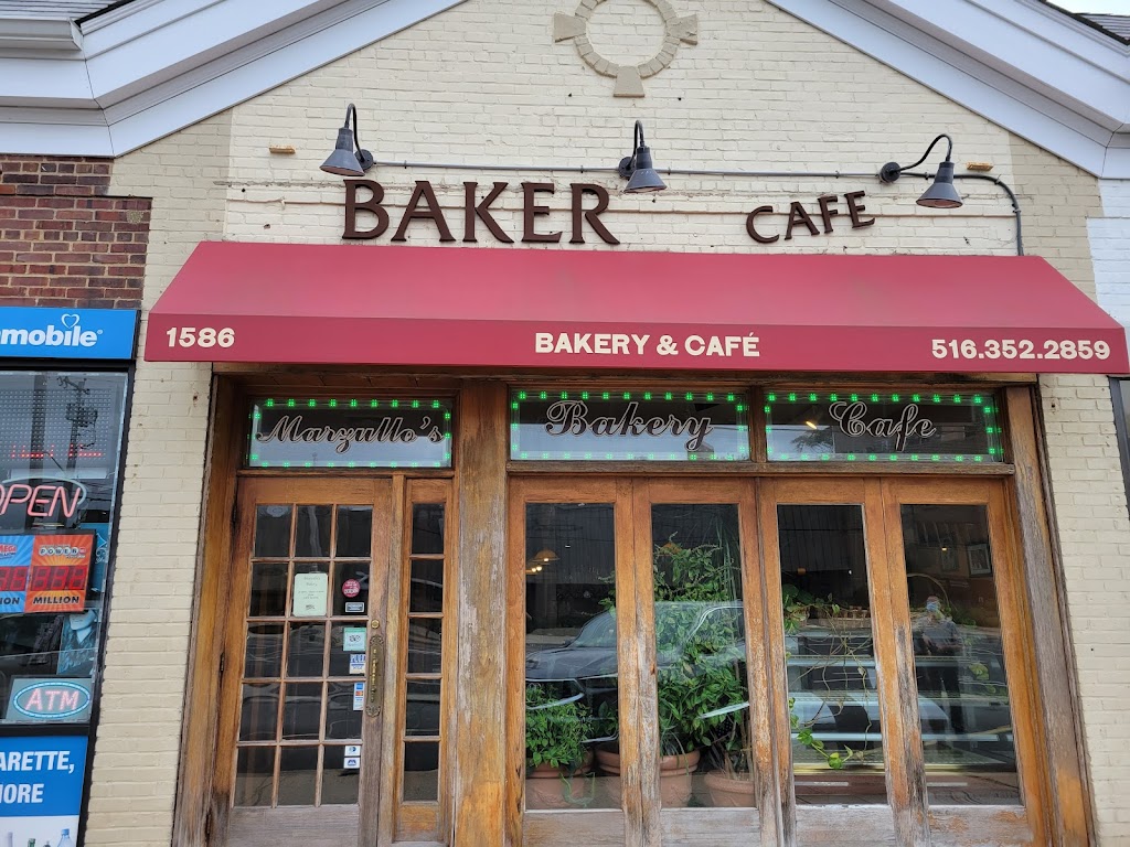 Italian Latin Bakery | 1586 Hillside Avenue, New Hyde Park, NY 11040, USA | Phone: (516) 352-2859