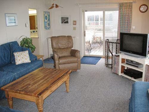 Aquarius Beach House Rental | 105 21st Ave, Santa Cruz, CA 95062, USA | Phone: (408) 218-7066