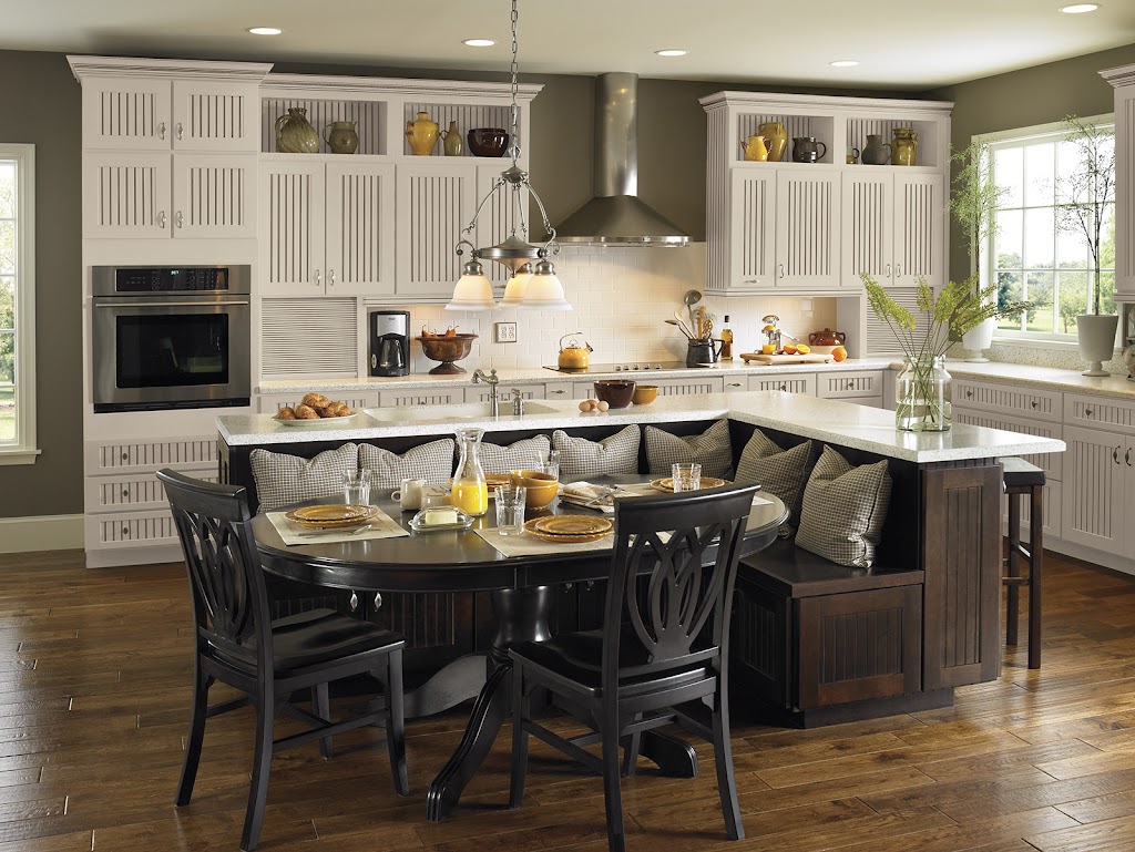 McLusky Showcase Kitchens & Baths | 4025 Wilmington Rd, New Wilmington, PA 16142, USA | Phone: (724) 657-2225