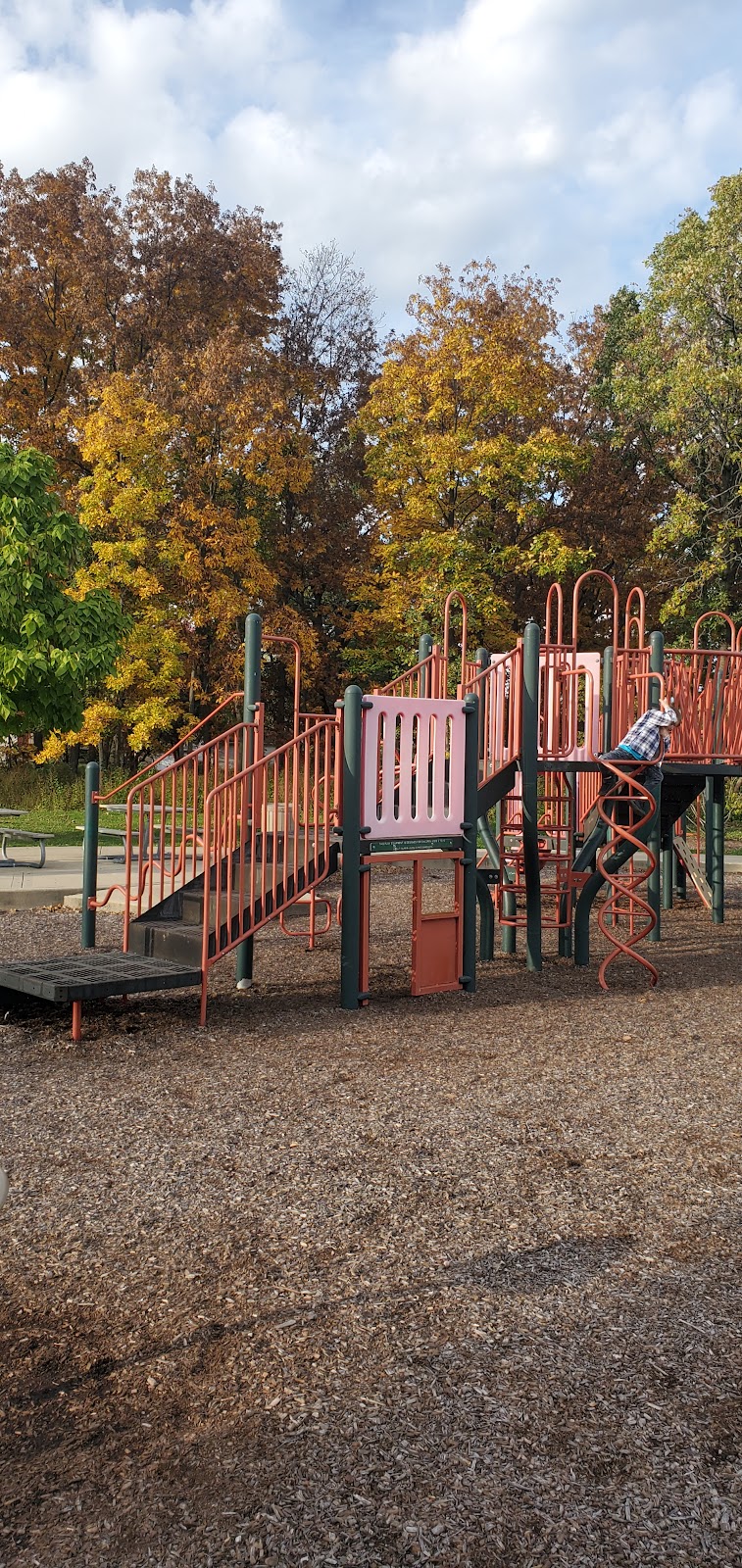 Falcon Ridge Park | 8400 Janes Ave, Woodridge, IL 60517, USA | Phone: (630) 353-3300