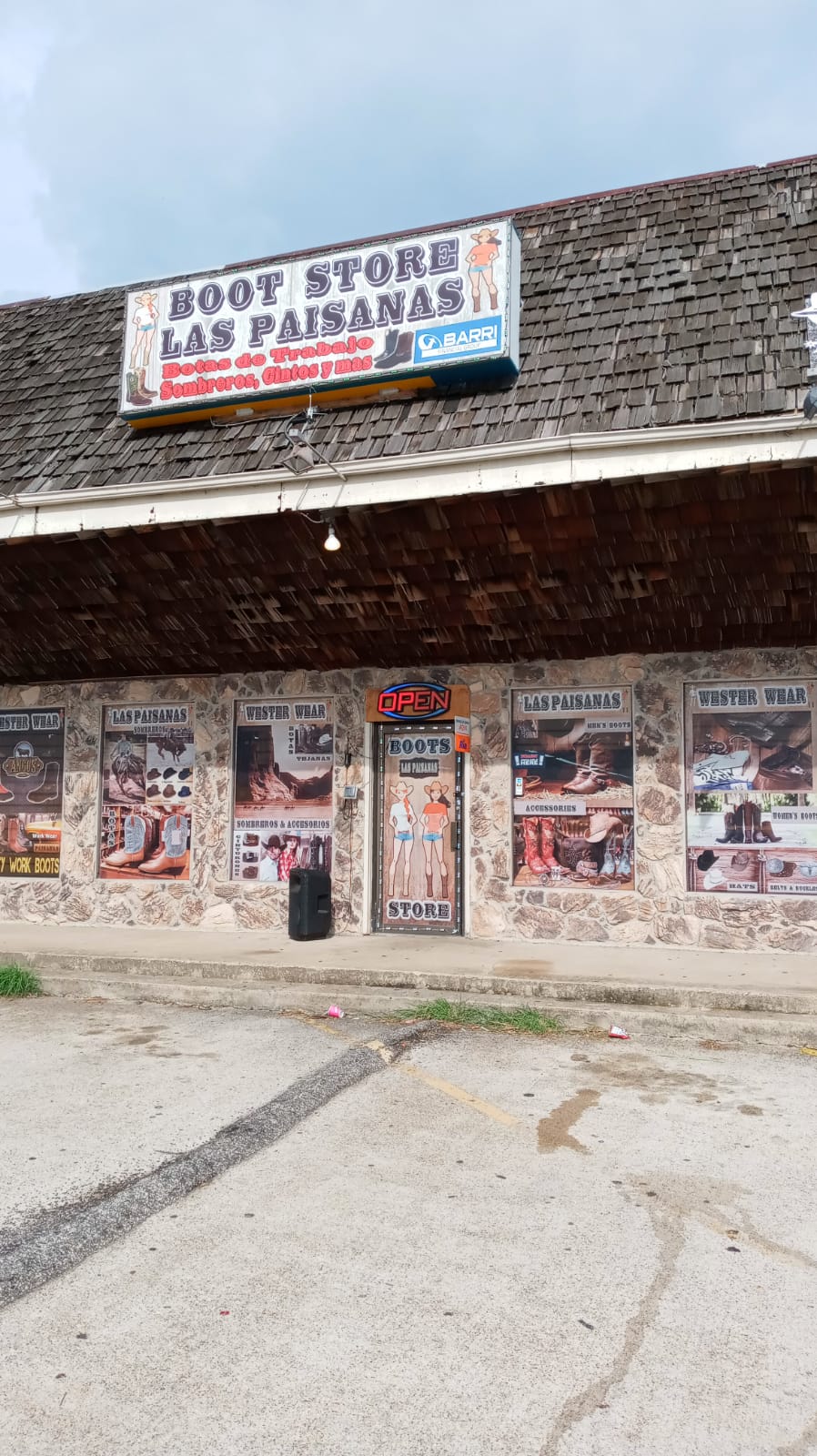 Las PaisanasBoots Western Wear | 1524 N Interstate 35 E Rd, Lancaster, TX 75134, USA | Phone: (972) 629-9511