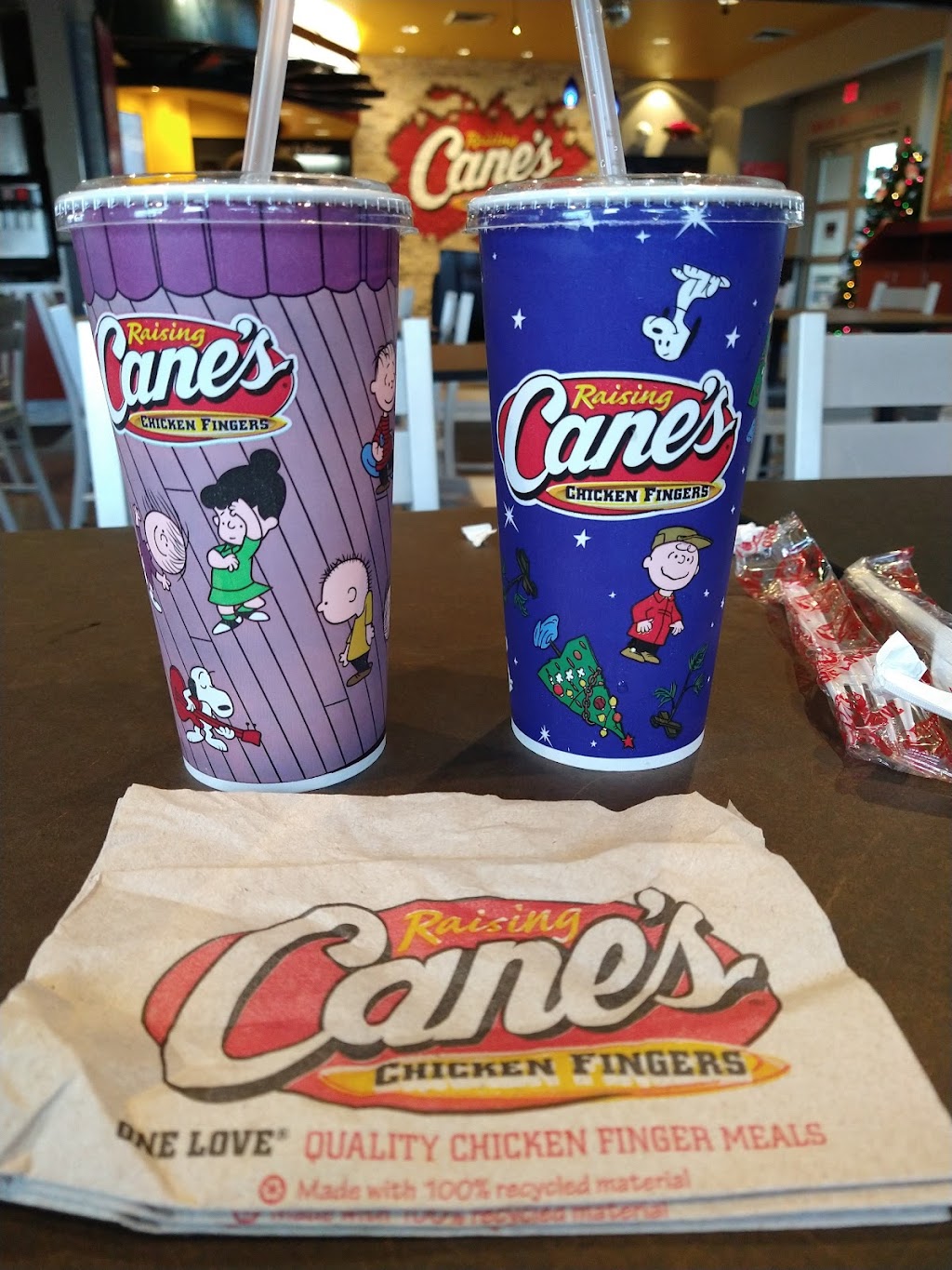 Raising Canes Chicken Fingers | 3150 Harbor Blvd, Costa Mesa, CA 92626, USA | Phone: (714) 540-1477