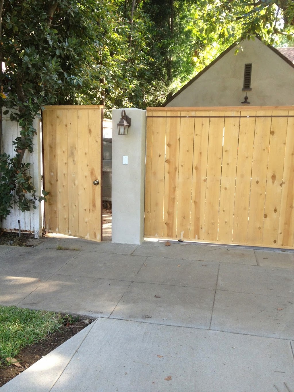 Andersons Electric Gates | 10357 Haines Canyon Ave, Tujunga, CA 91042, USA | Phone: (818) 399-6469