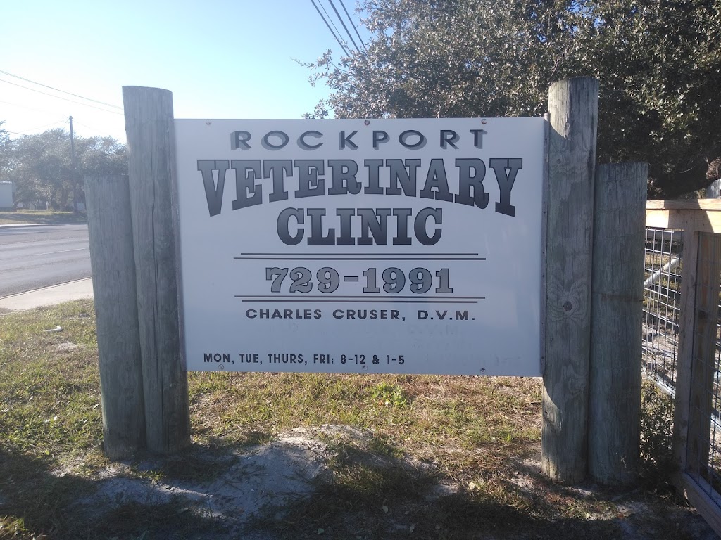 Rockport Veterinary Clinic | 702 W Market St, Rockport, TX 78382, USA | Phone: (361) 729-1991