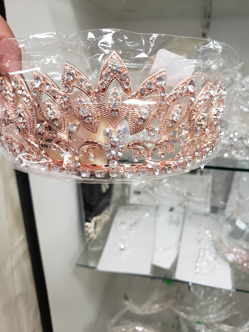 Dreams Bridal & Tuxedo | 15024 Bear Valley Rd A, Victorville, CA 92395, USA | Phone: (760) 962-9777