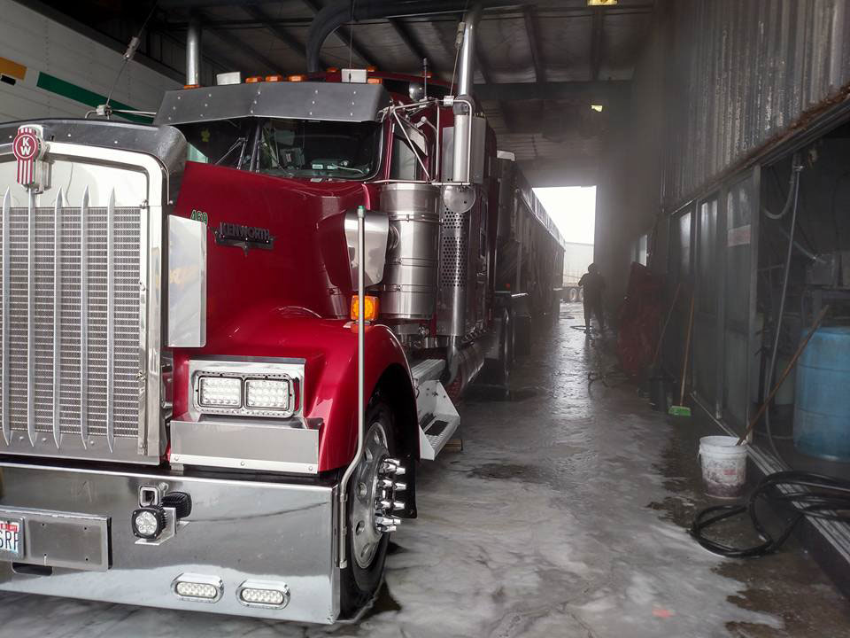 Marshal Truck Wash | Truck Wash in Aurora | 12271 Melinda Lane Northeast, Aurora, OR 97002, USA | Phone: (503) 678-5440