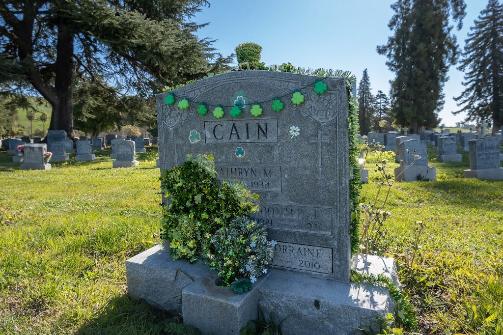 Holy Sepulchre Cemetery | 26320 Mission Blvd, Hayward, CA 94544, USA | Phone: (510) 537-6600